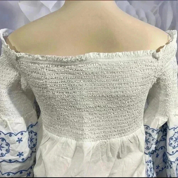 Beach Lunch Lounge Women’s Off Shoulder White Blouse - Picture 5 of 8